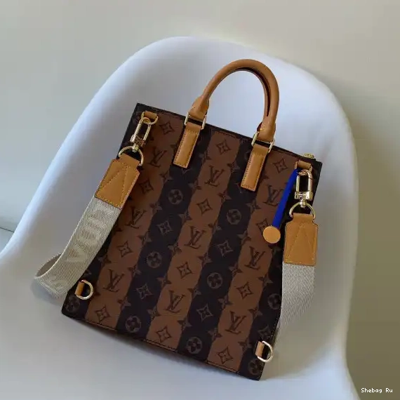 SAC VUITTON PLAT CROSS LOUIS 0706